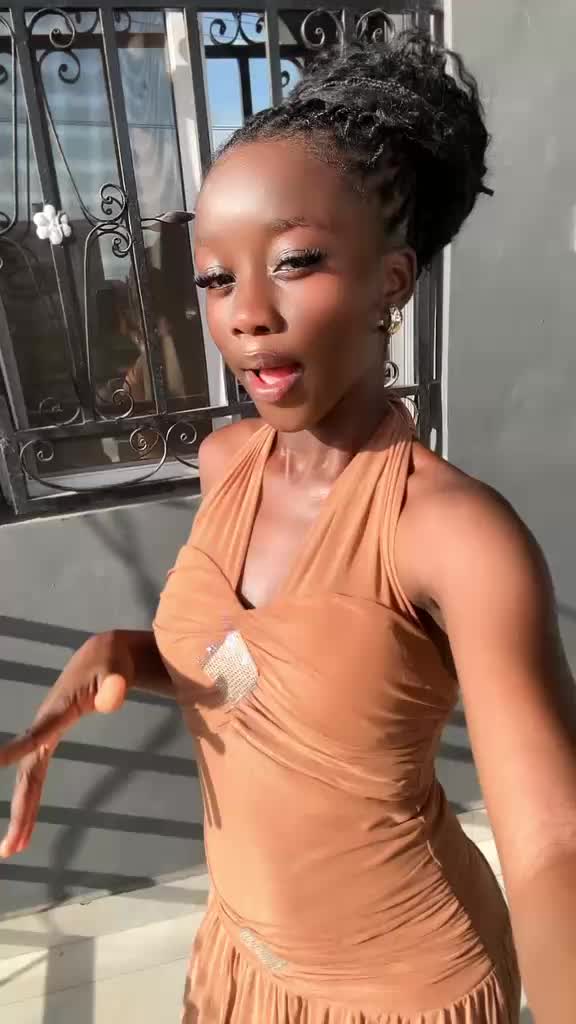 @Miss forehead 💋🎀