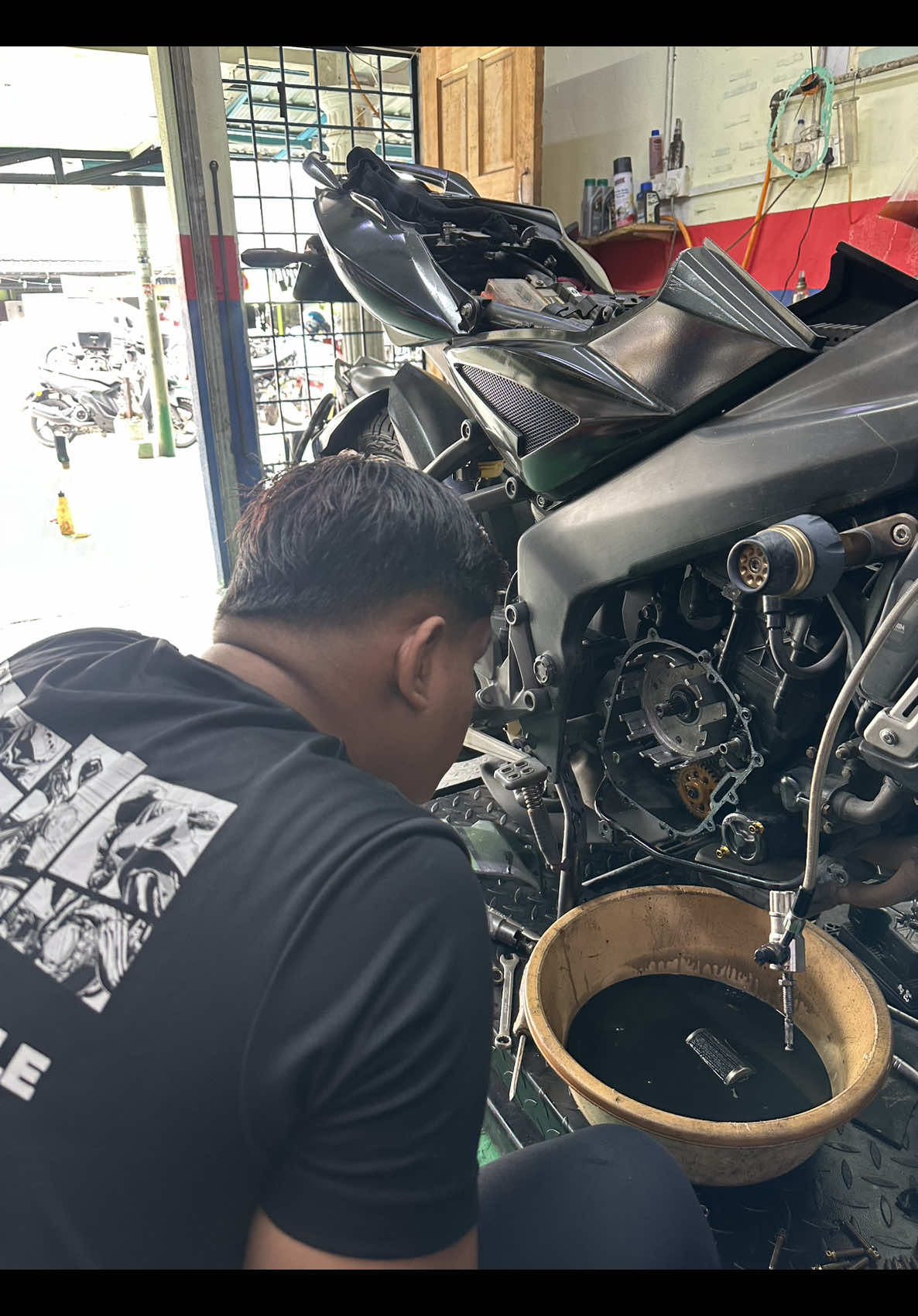 @TR MOTORSPORT