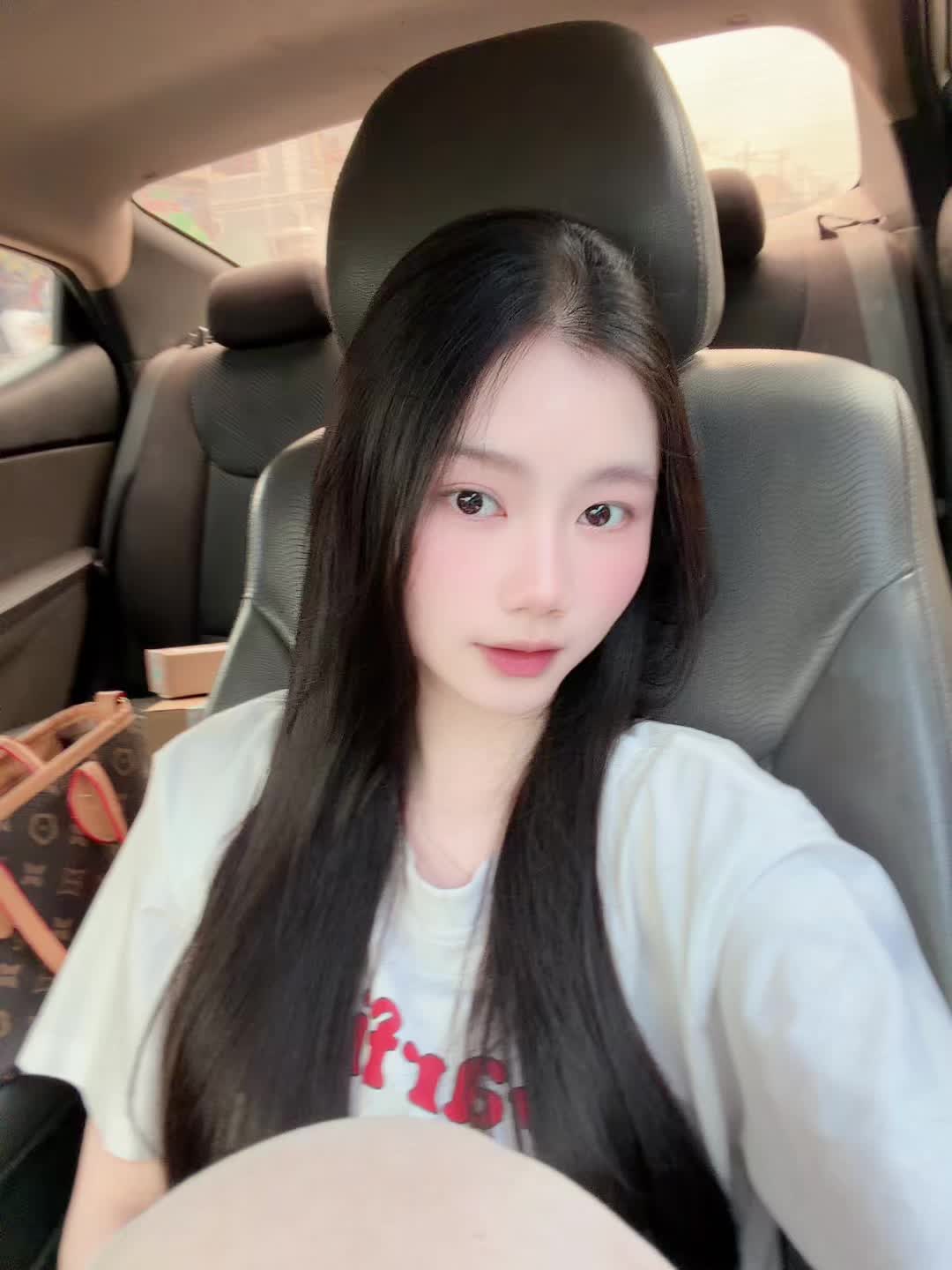 @Jije🐰🍏