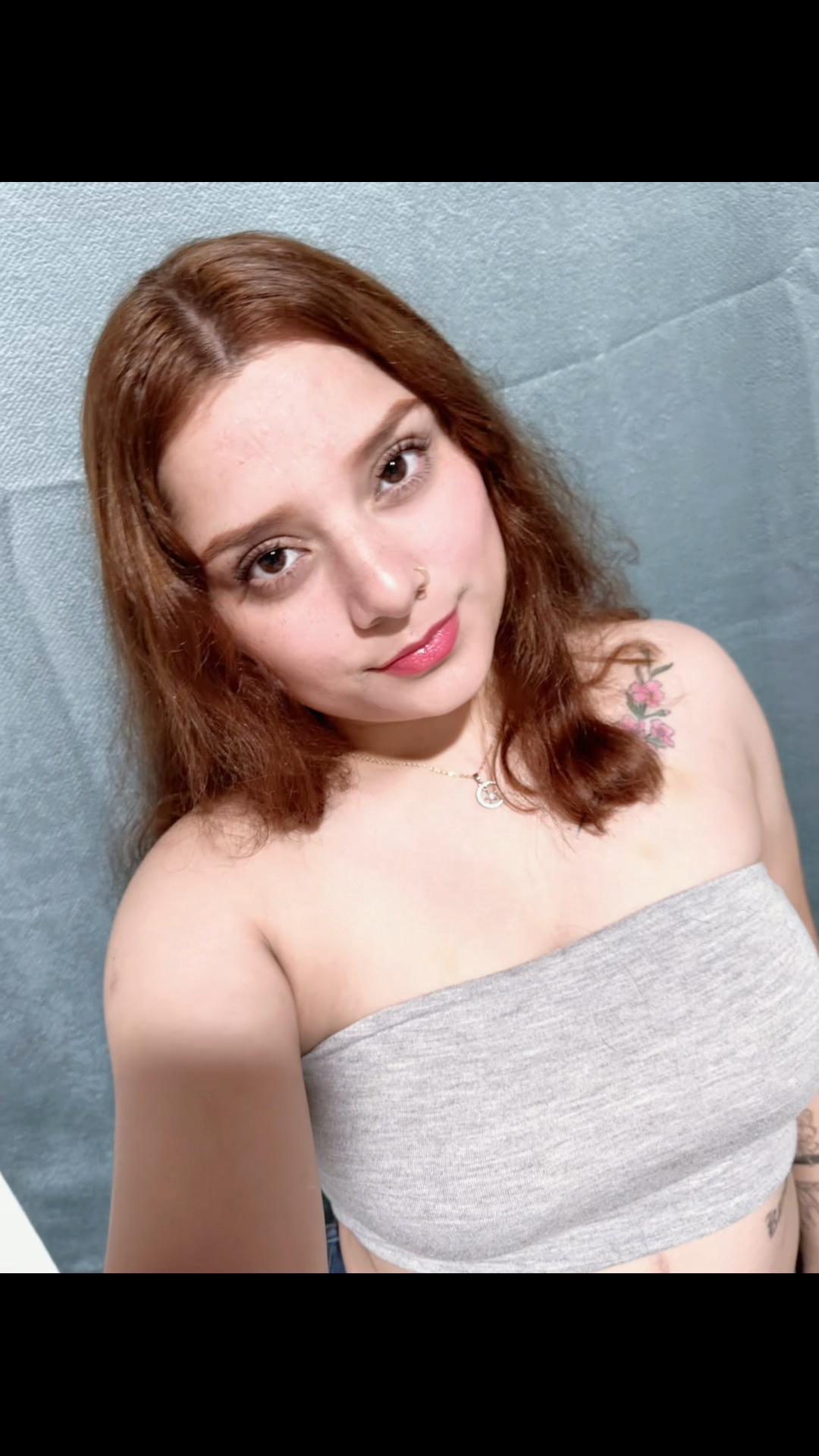 @𝑬𝒔𝒎𝒚💋