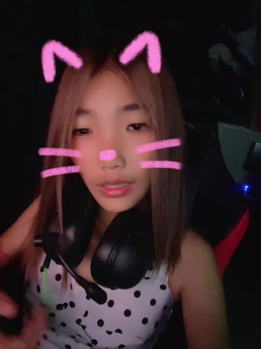 @ឈីកំហូច💢