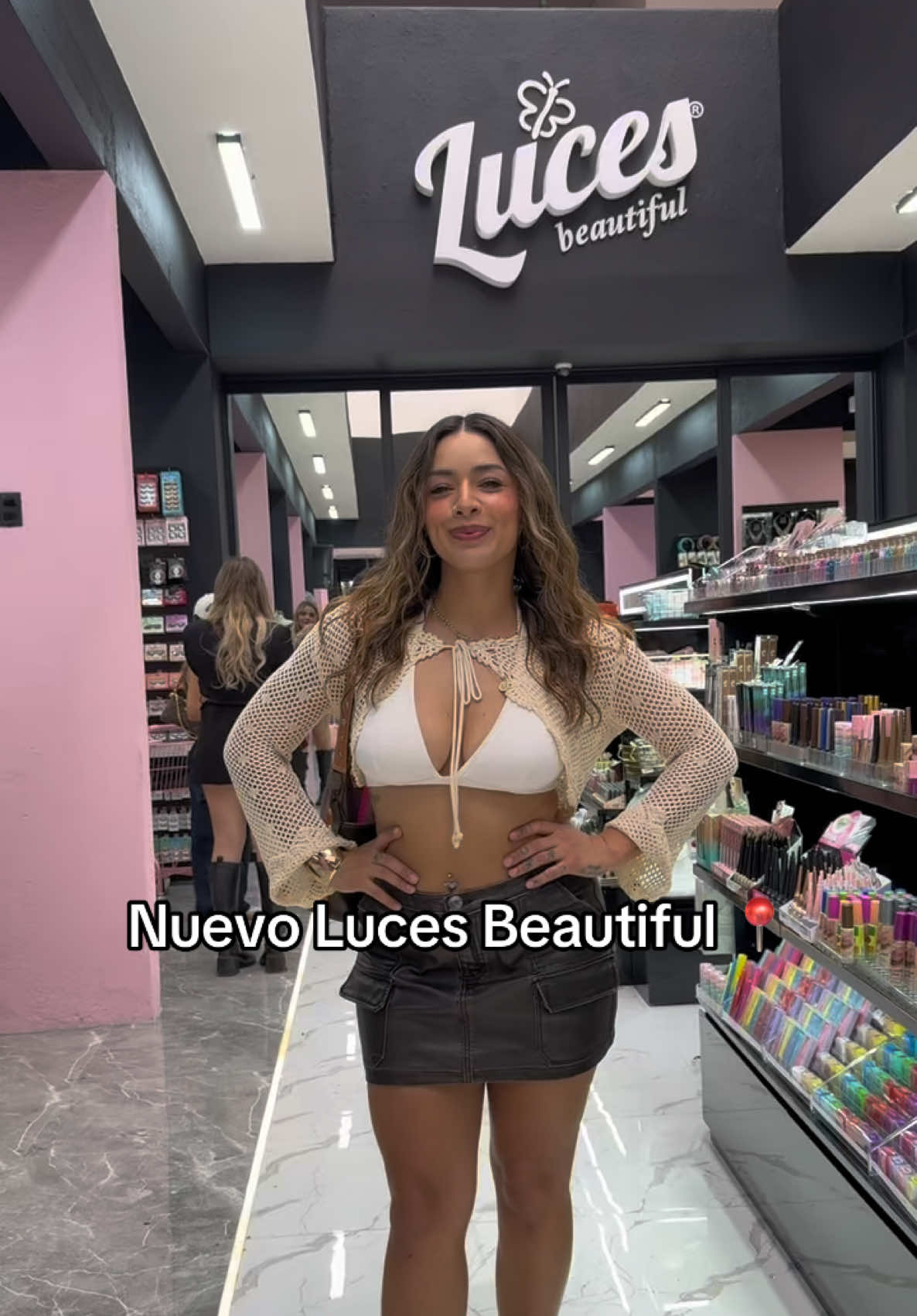 @Yiyilú