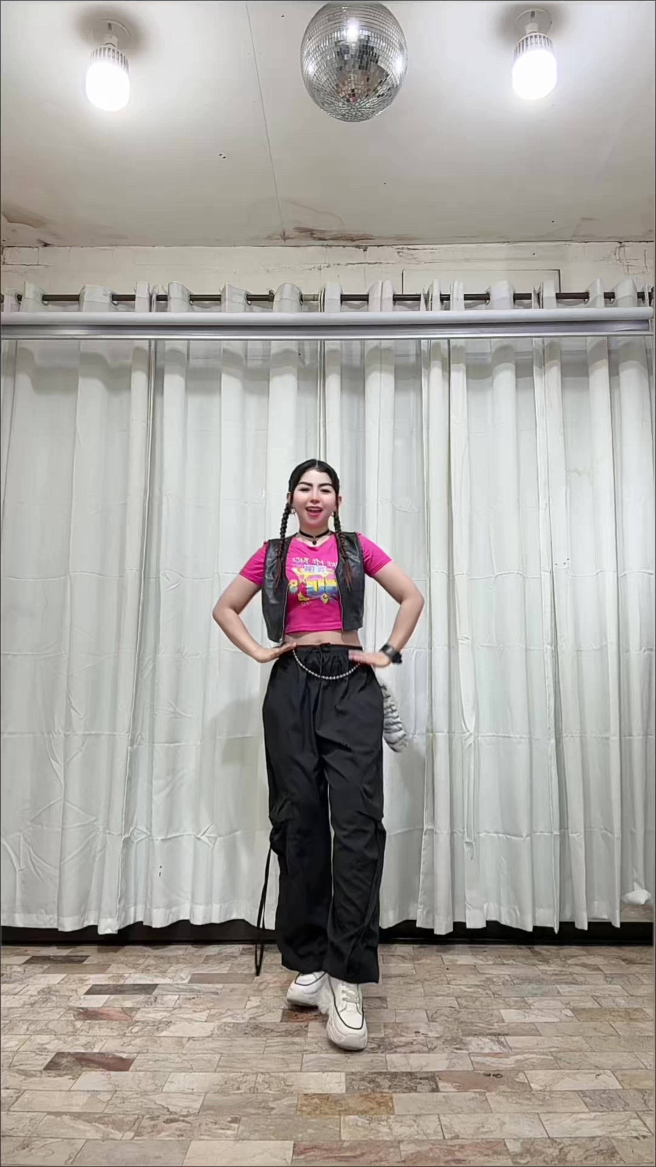 @JingkyMoves