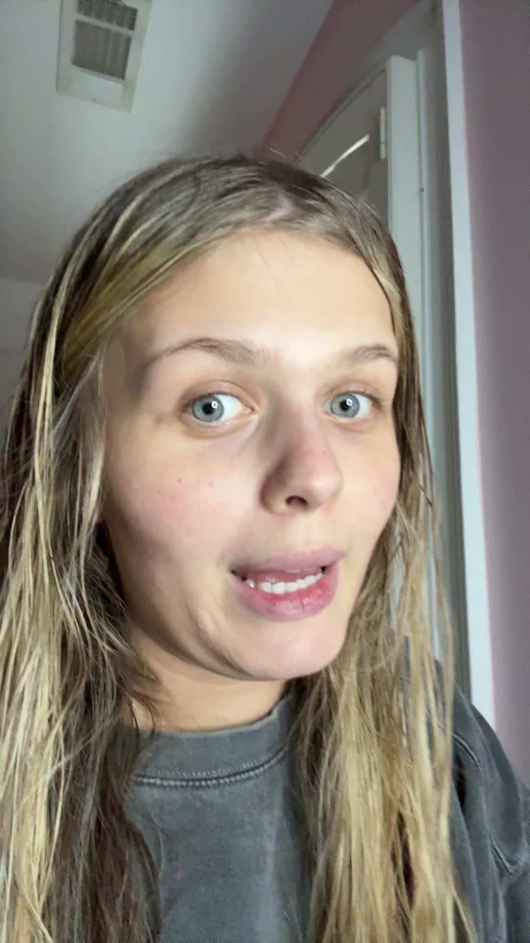 @temarosee_