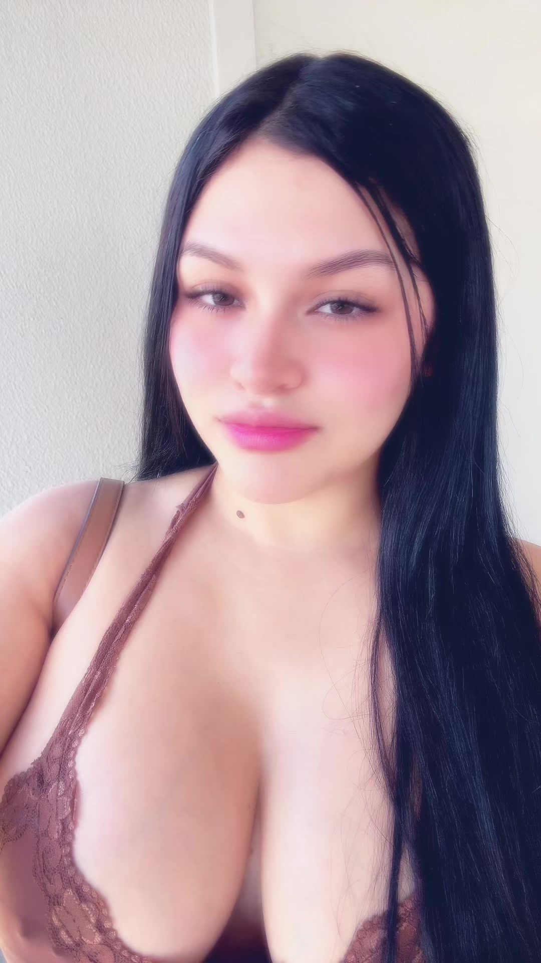 @Adriana paola🩷