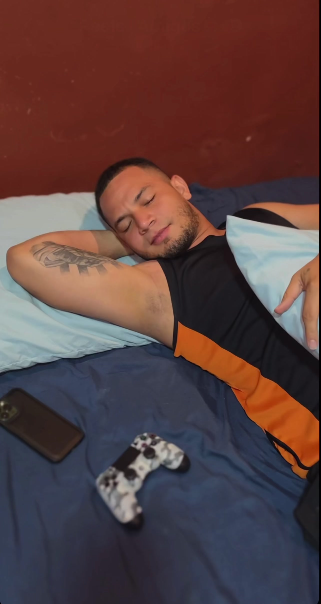 @eyjesuu_