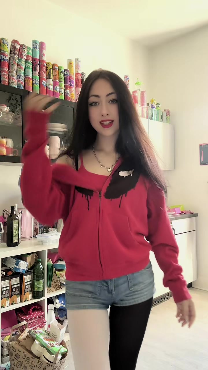 @Juli 🦇