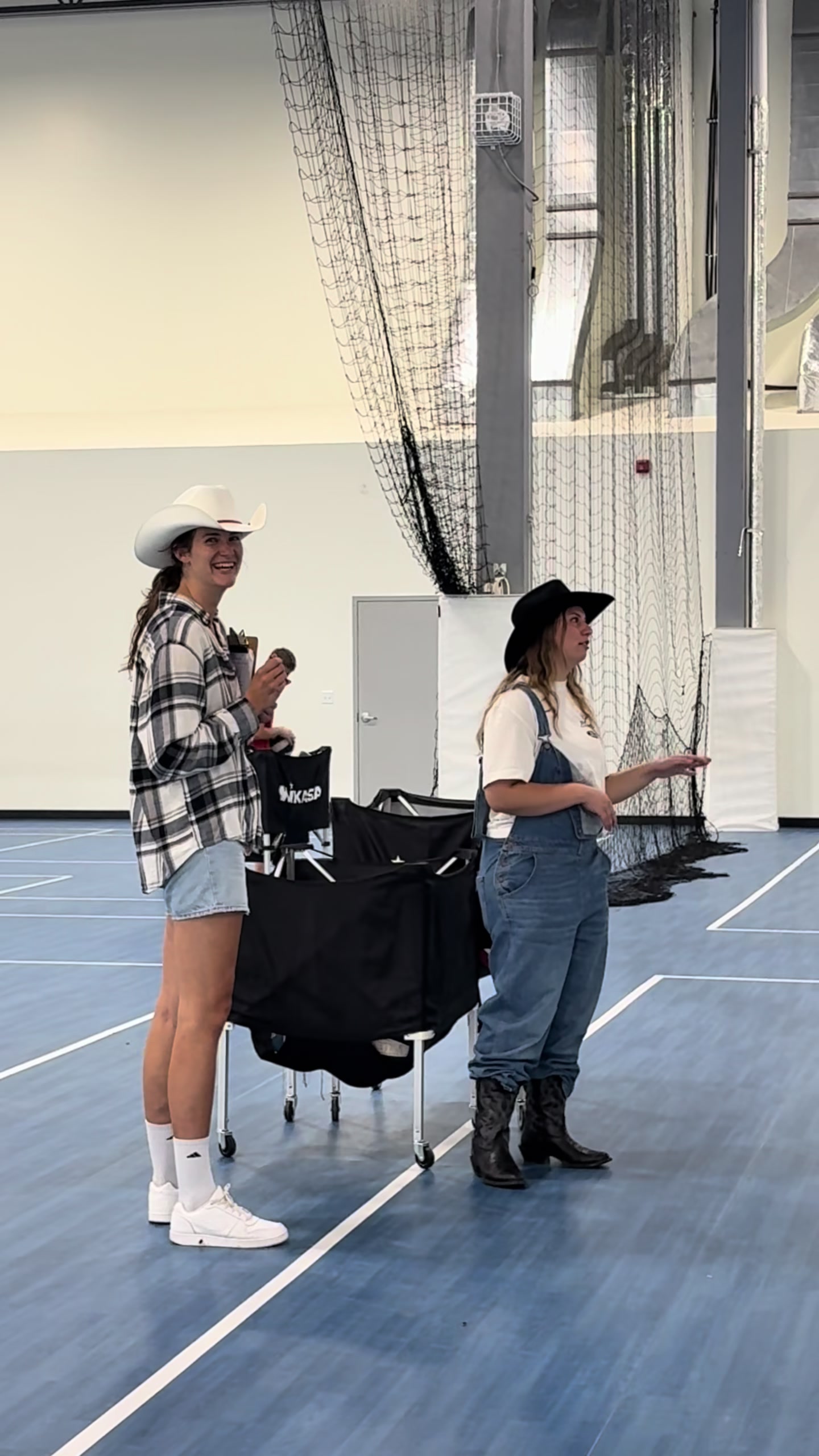@The Volleybox