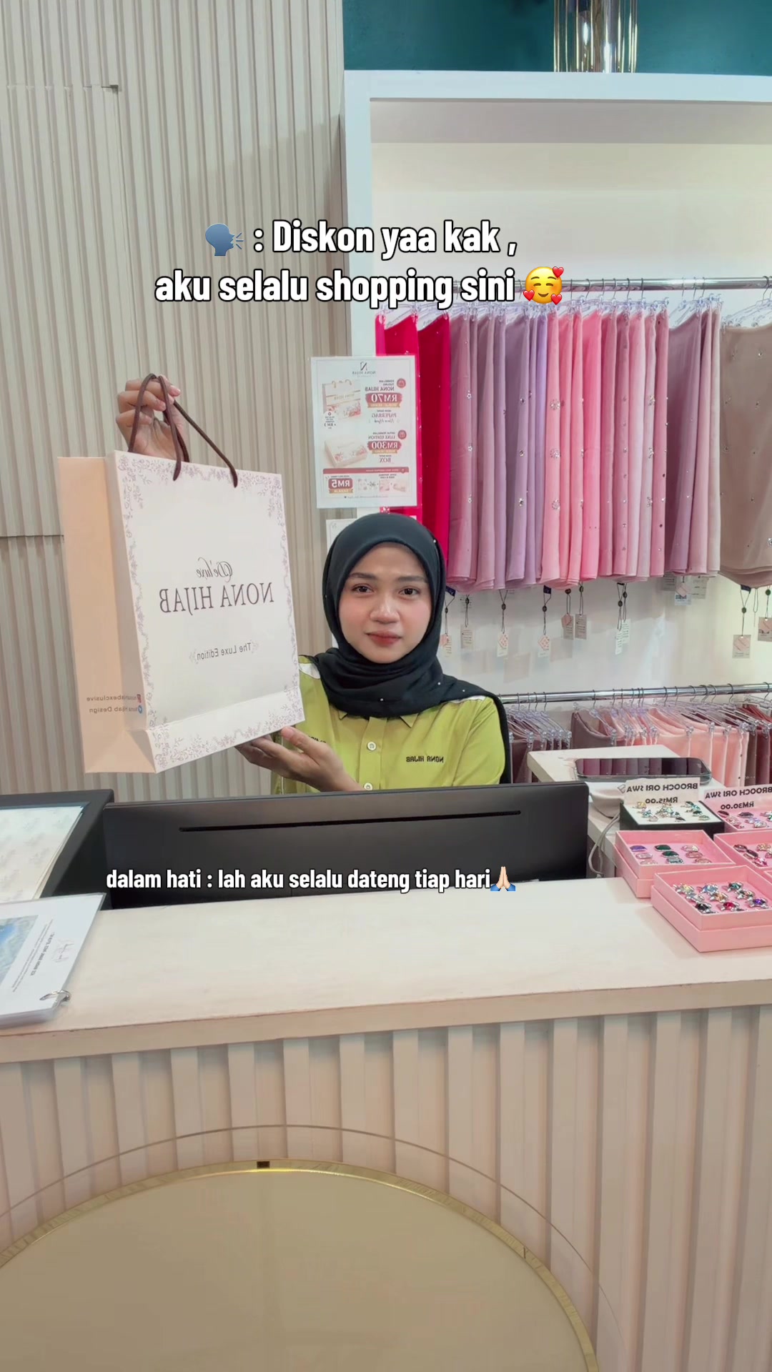 @Nonahijab Exclusive