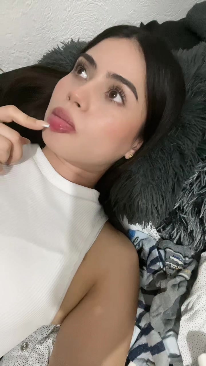 @Alondra vela