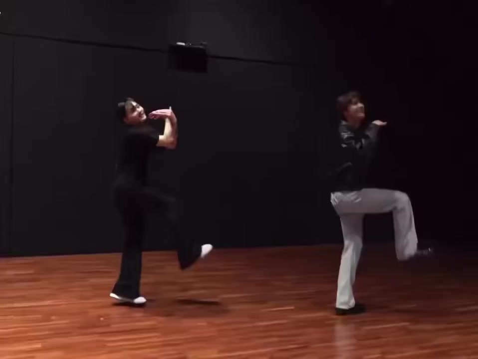 @Yerinnie_jyr