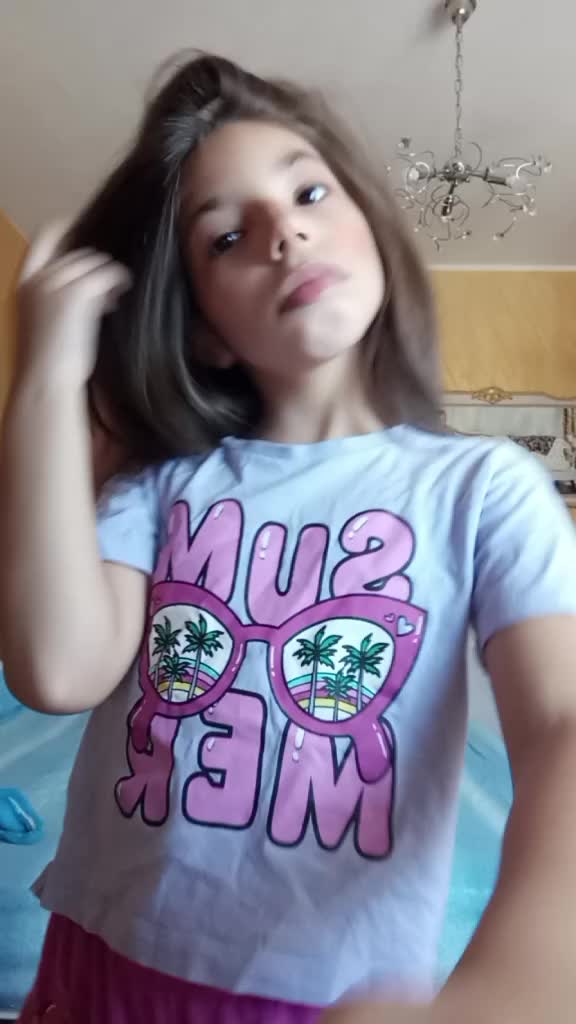 @🦋