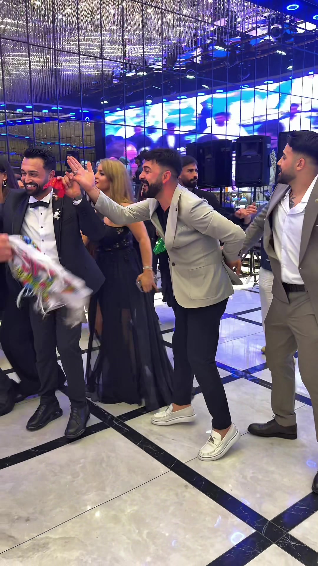 @Rojvandemir