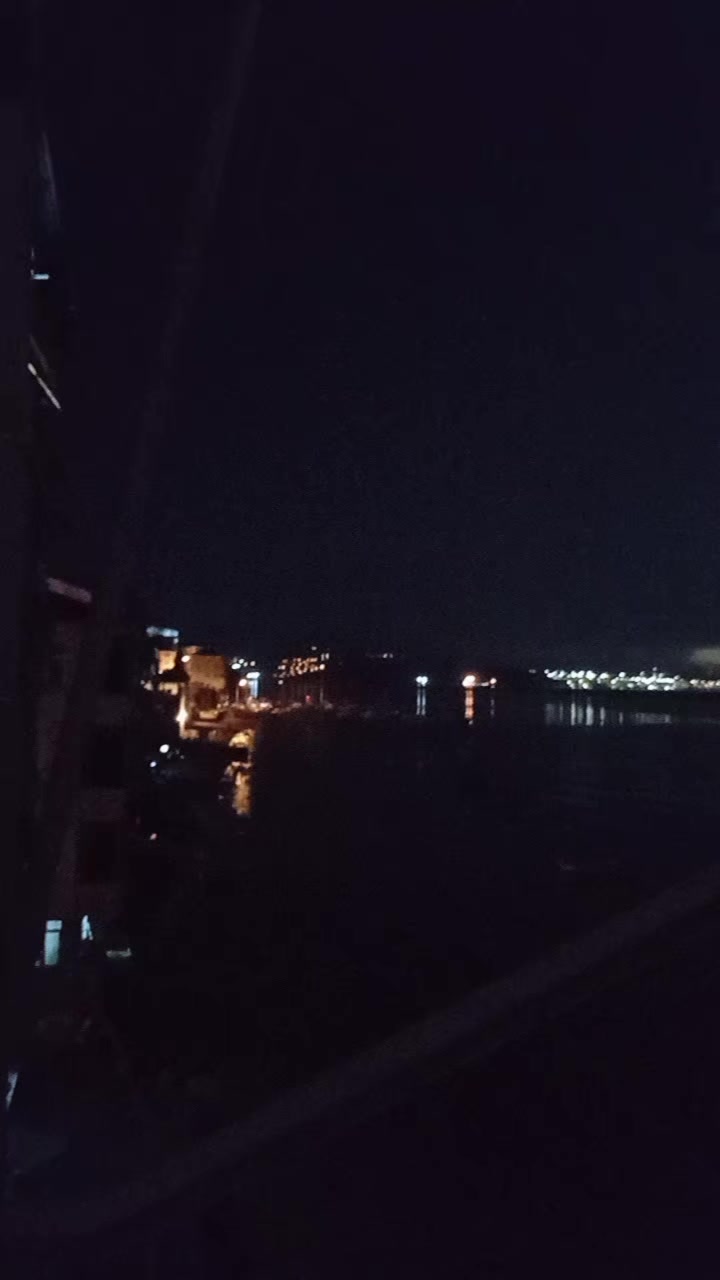 @DÜŞMAN Çatlatan
