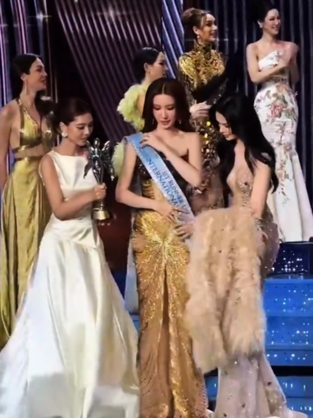 @✨️Phóng viên thường trú👑