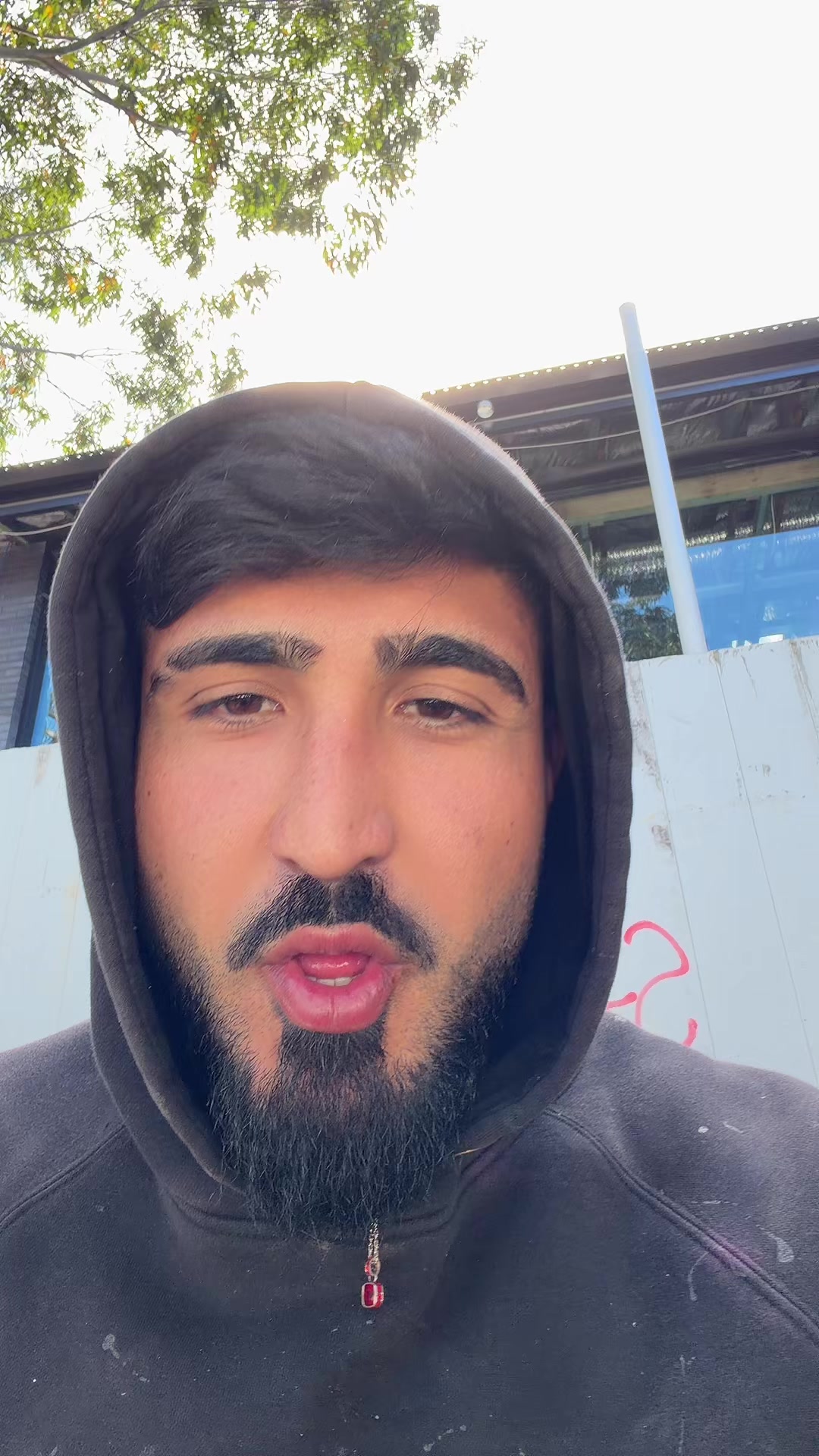 @Nassim Elhage