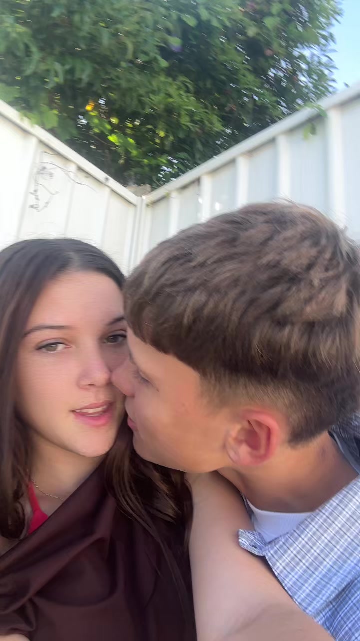 @️