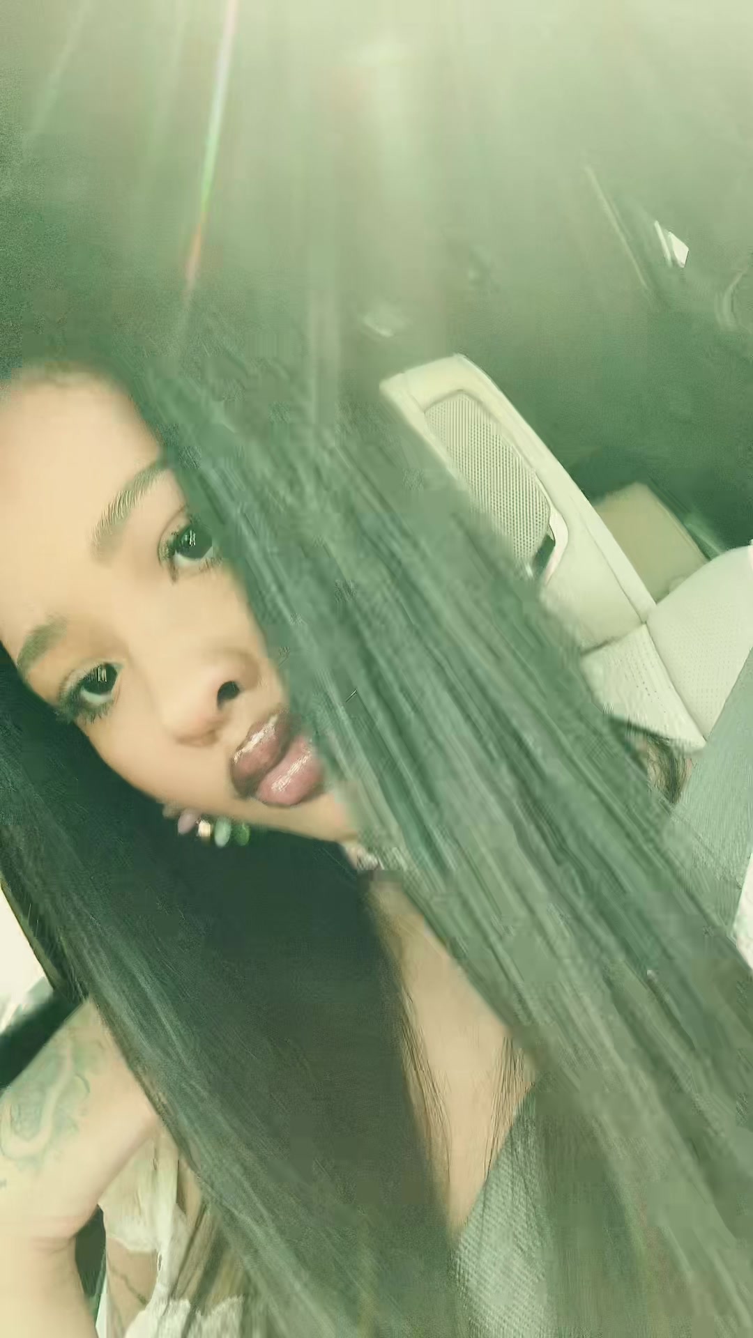 @theangelcharlii