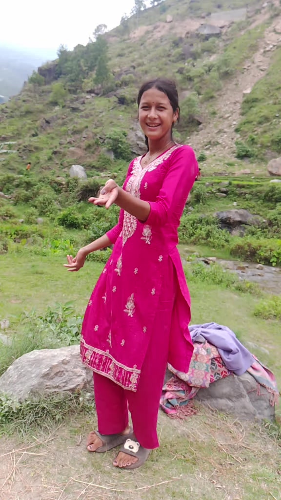 @एक्लि बुहारी ❣️❣️