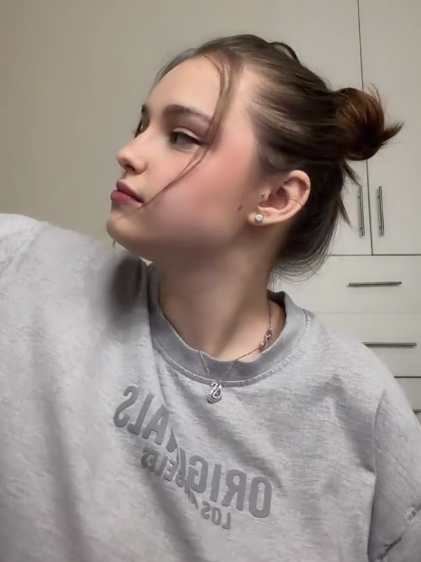 @AnnaWorld🍓