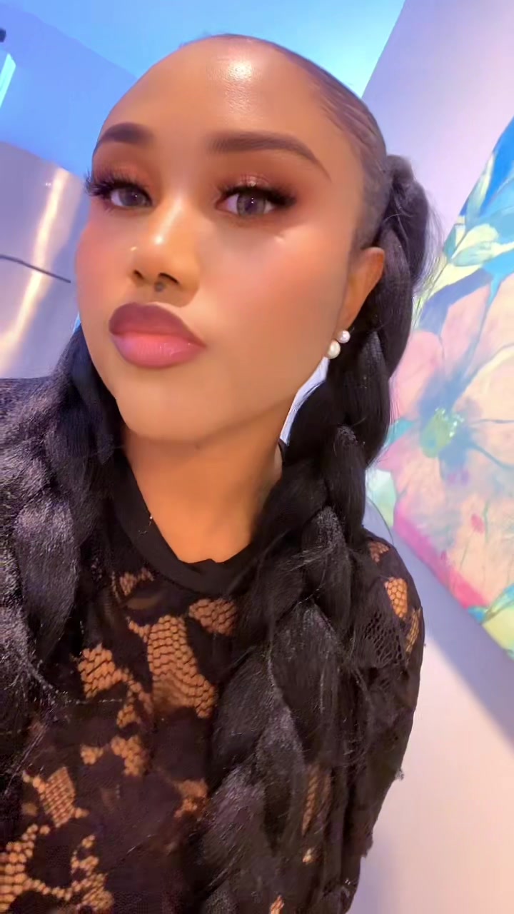 @Vanessa 🇨🇦