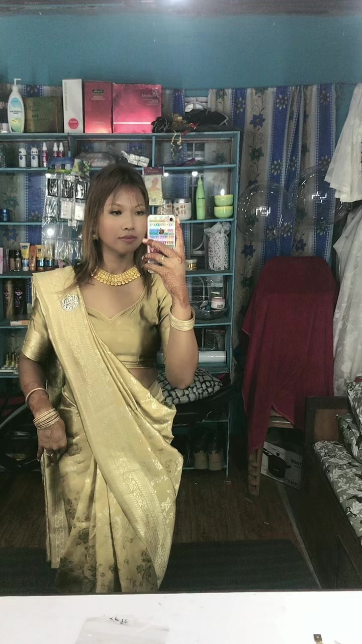 @मनिसा गुरुङ्ग