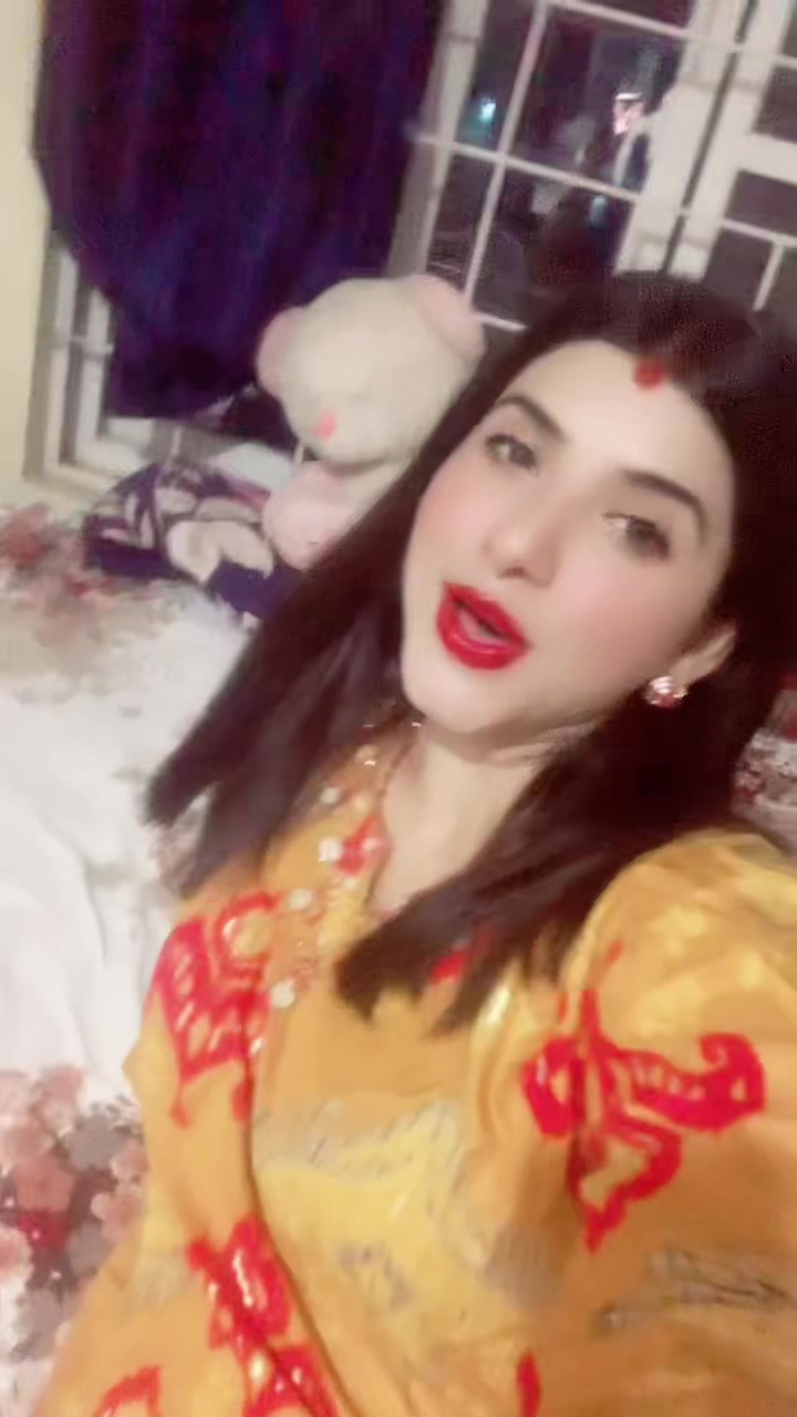 @Luxmi Tiwari🧿