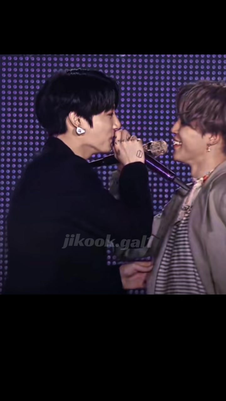 @jikook gal🐣🐰💜