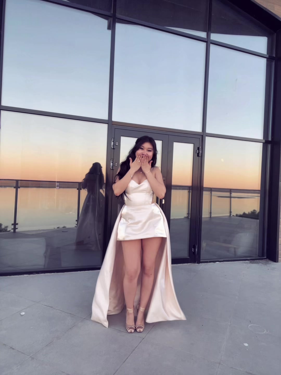 @098bv