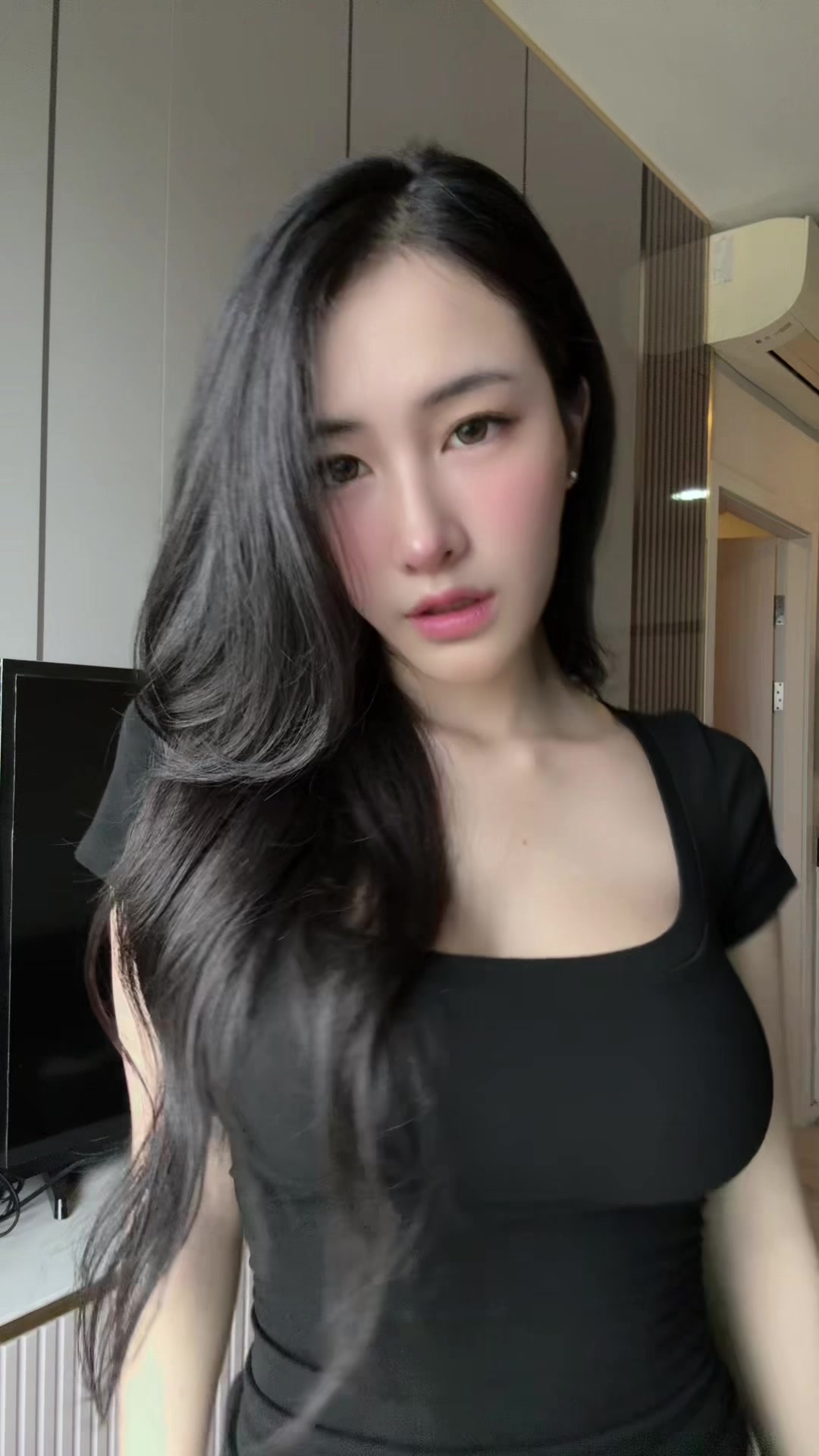 @𝐍𝐔𝐆𝐍𝐈𝐍𝐆
