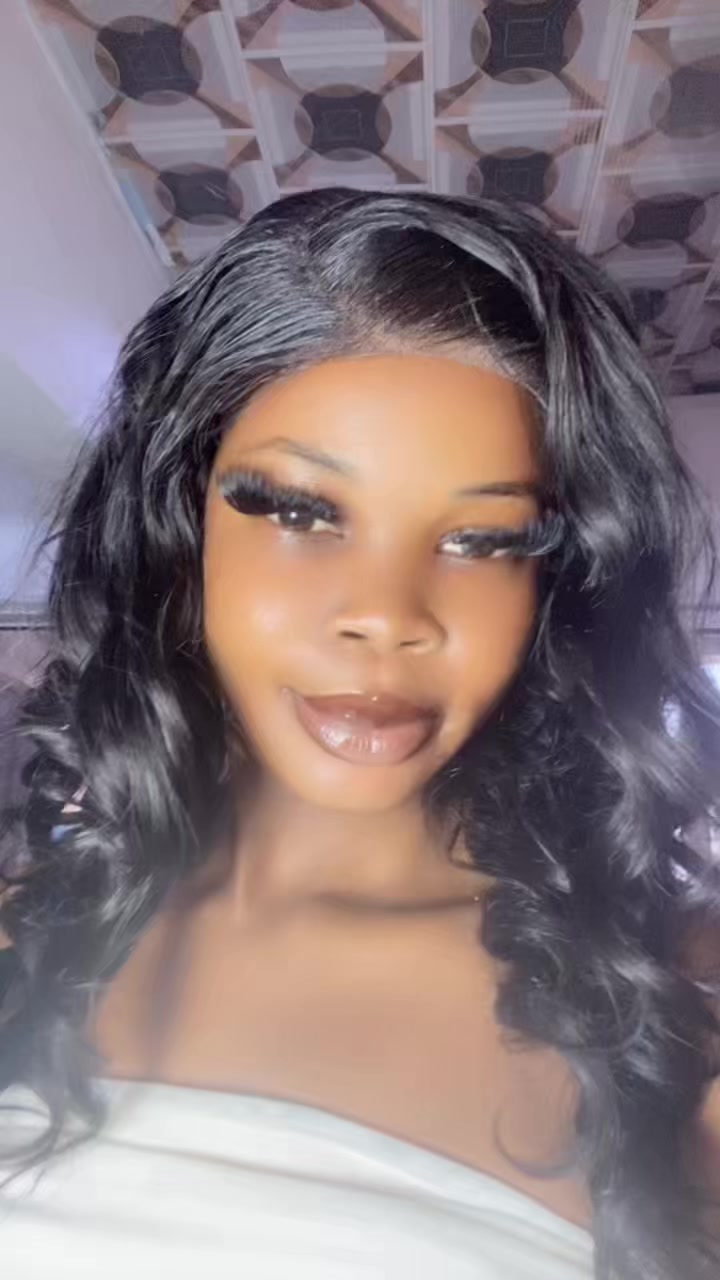 @queencyelizabeth