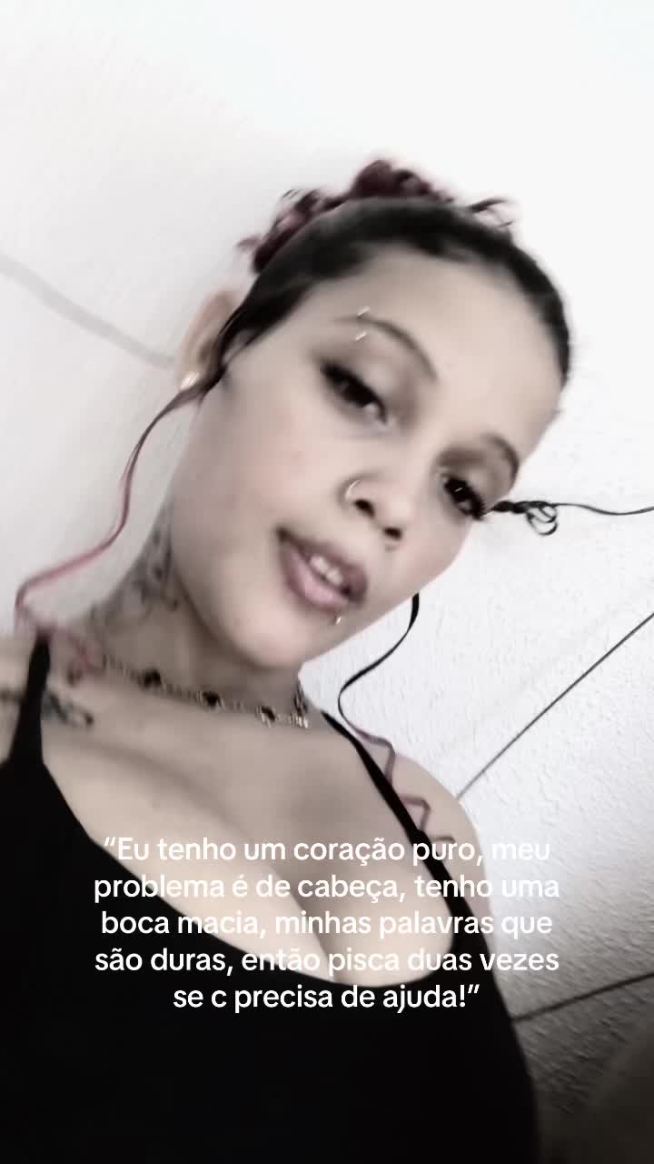 @_tatamesquita 💋