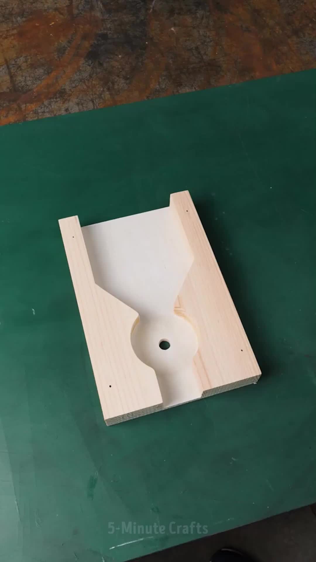 @5-Minute Decor