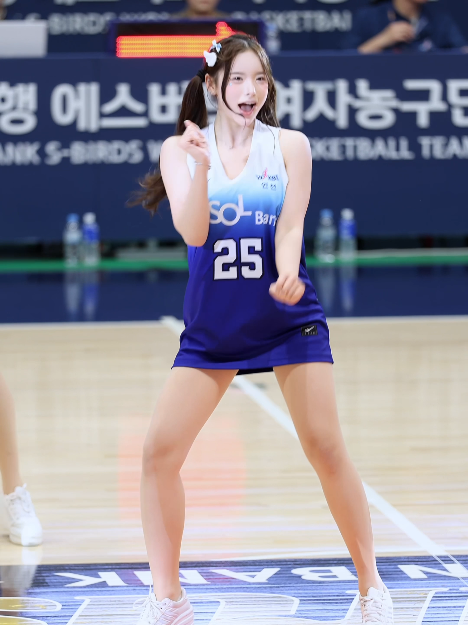 @sporty mango