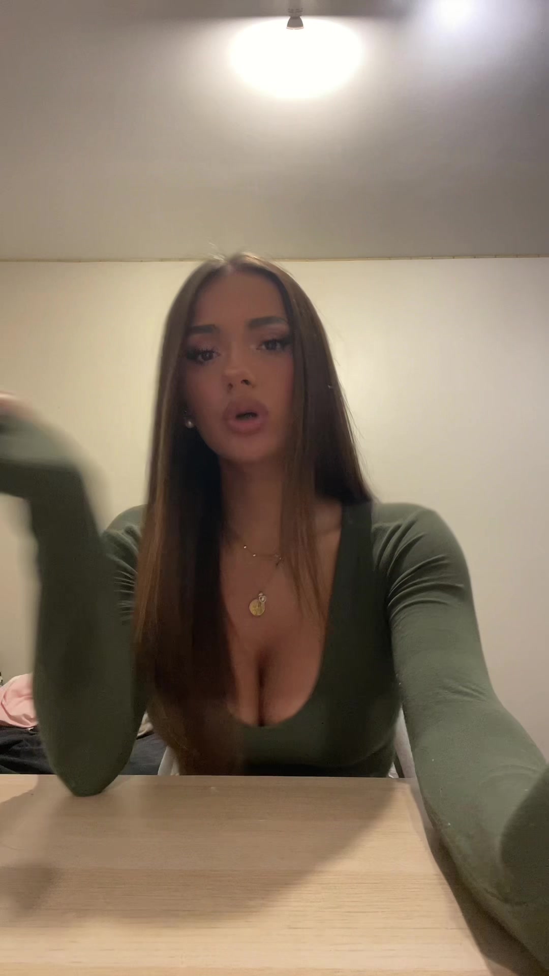 @lucie.