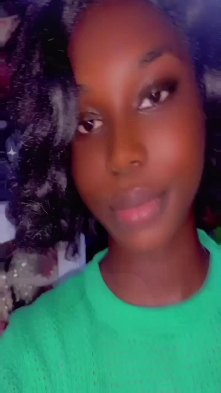 @Yaa 🦋Rhod 👩❤️💋👩🥰🥰