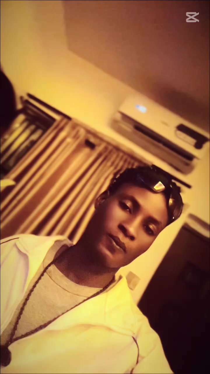 @B😍A😘B👶Y 💔F🥰A🤩C😂E💔