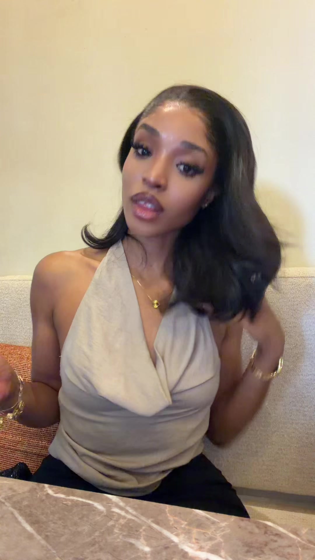 @Riri🦋