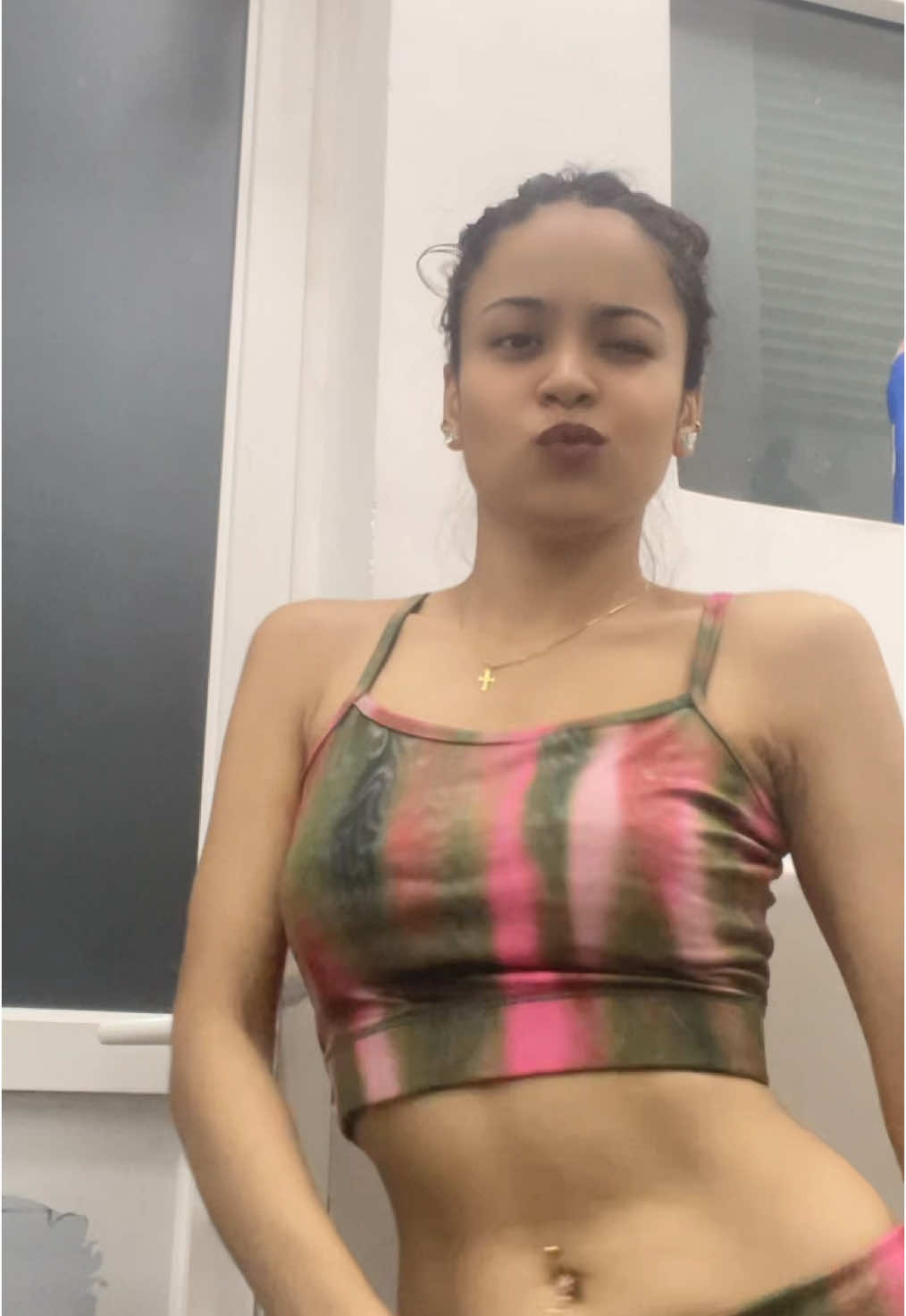 @Maneshi shanez
