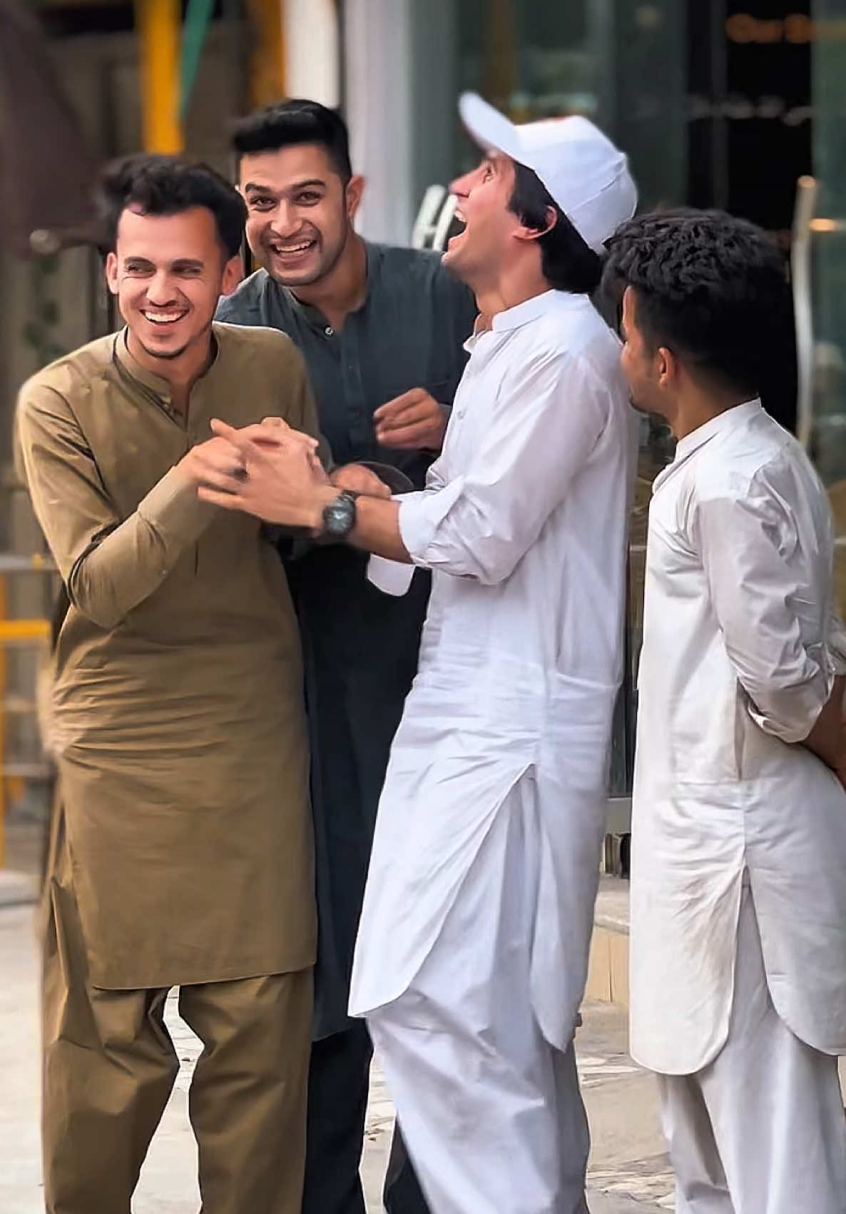 @Mr Sanoo سنی