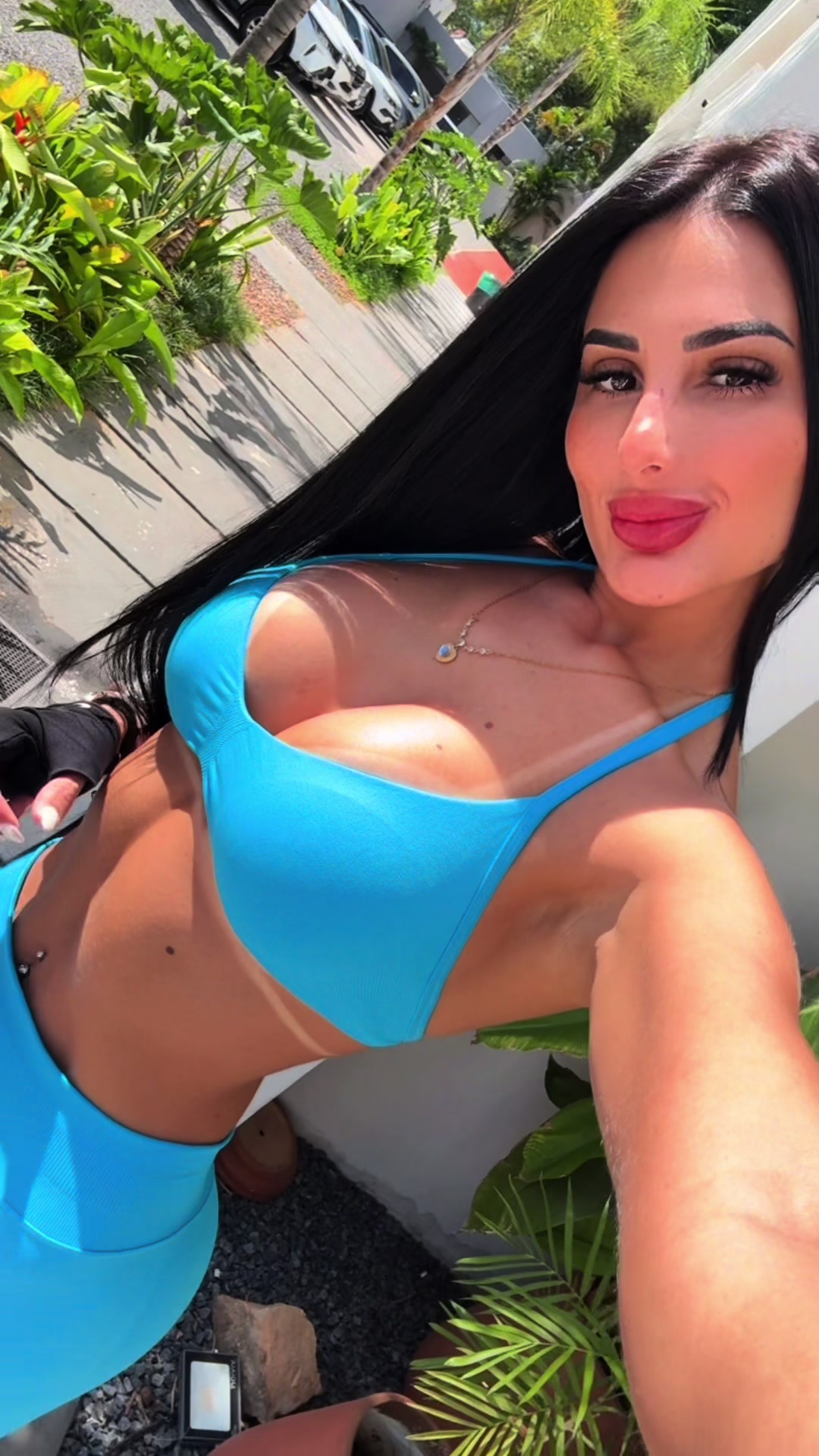 @shirleylizza