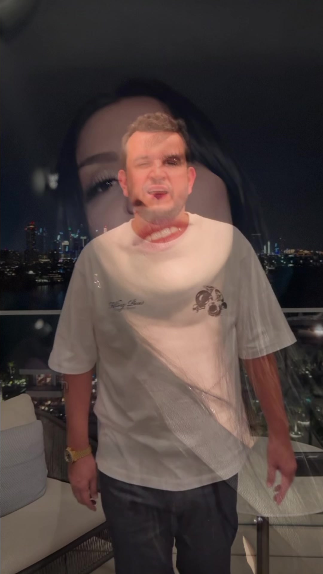 @😎