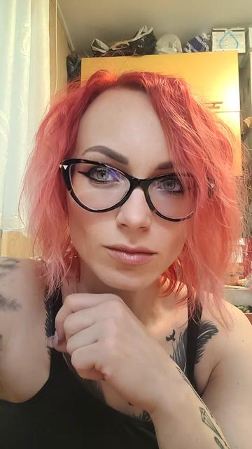 @Asia_Red