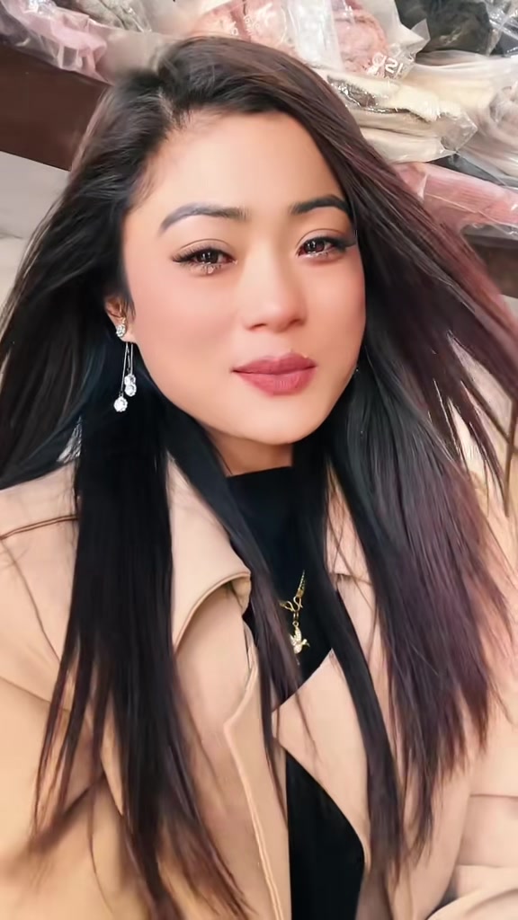 @𝐂𝐡𝐚𝐡𝐚𝐧𝐚 𝐒𝐭𝐡𝐚🇳🇵