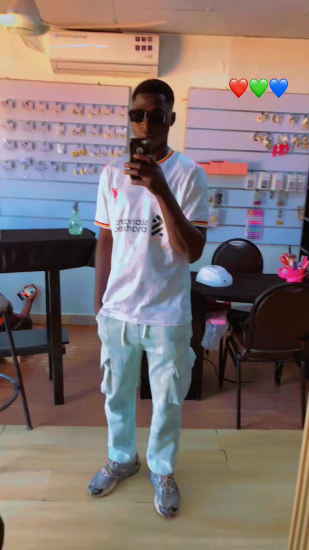 @A&iuml;djo