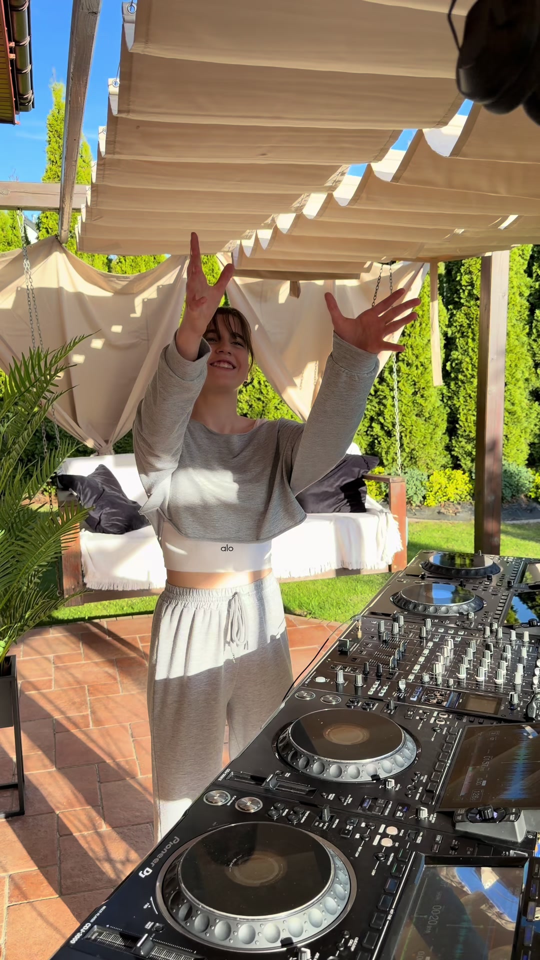 @DJ Gabi