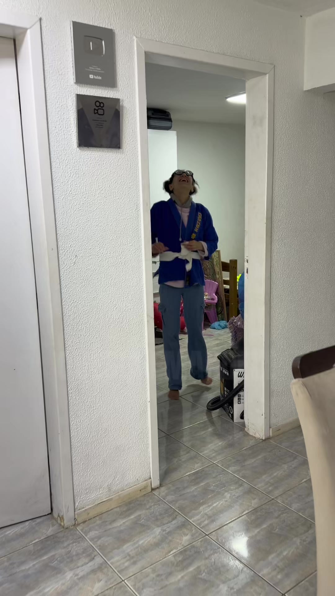 @Qu&eacute;sia e fam&iacute;lia J L