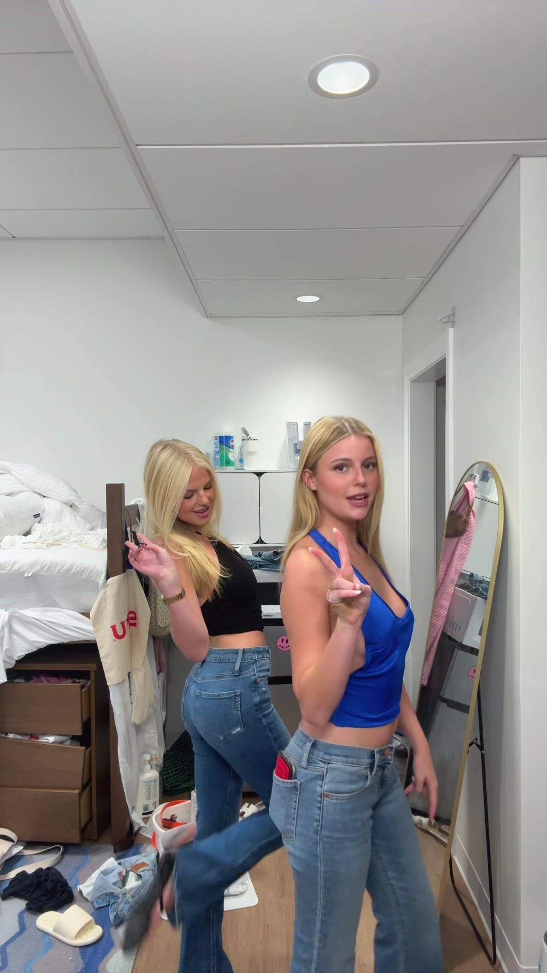 @skye sikola