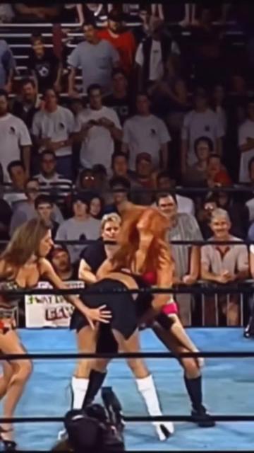 @WRESTLING DIVAS