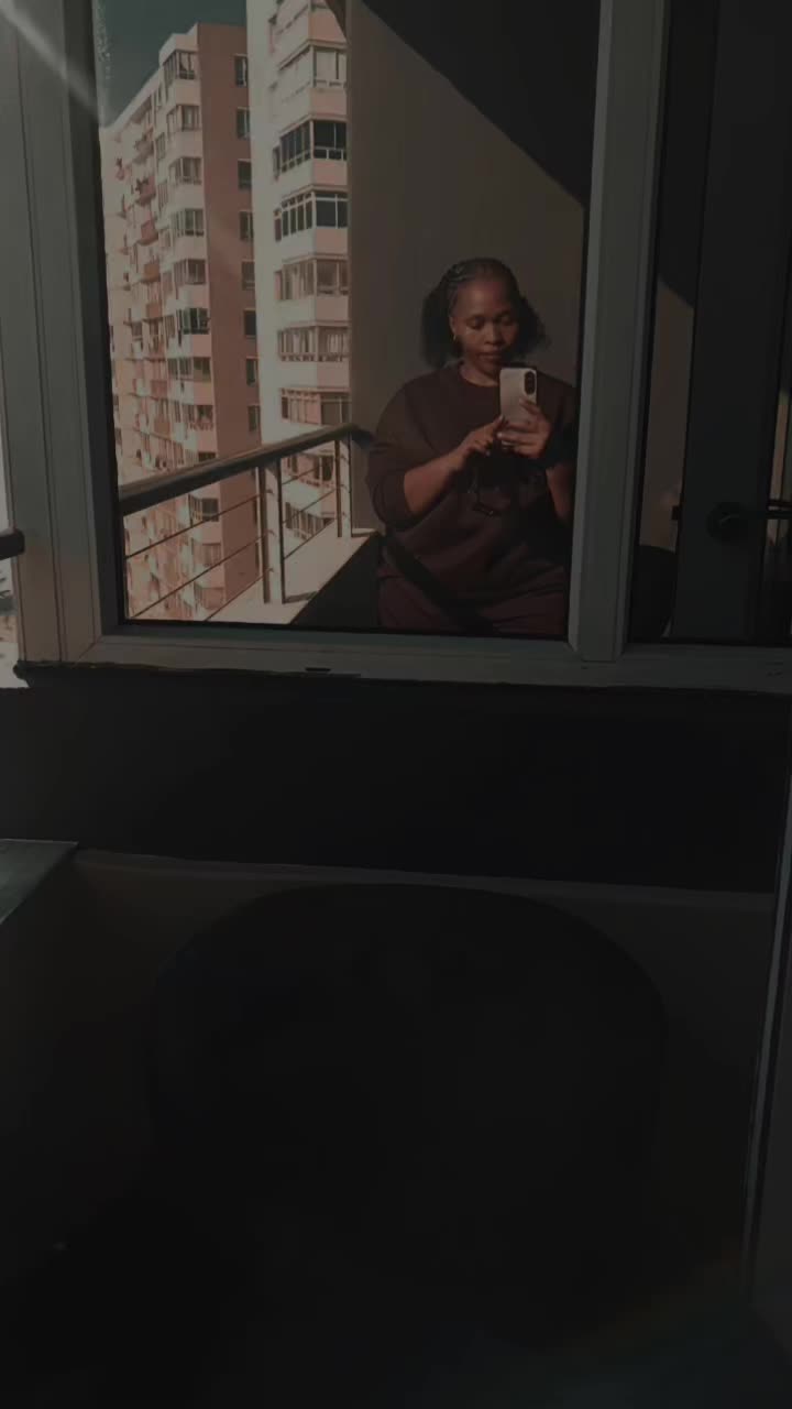 @Dee